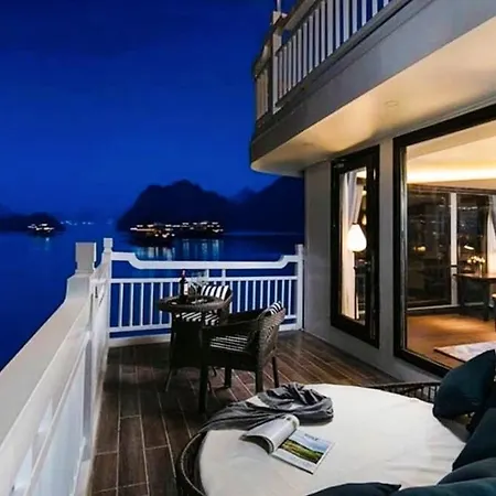 Lotus Elegance Cruise Hotel