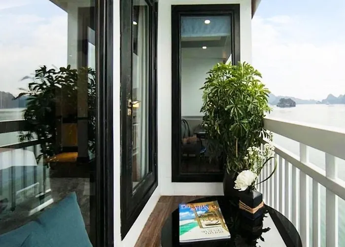  Lotus Elegance Cruise 5*