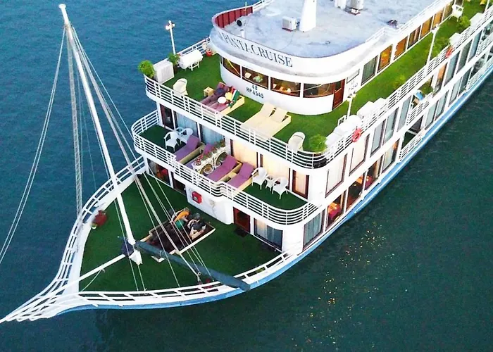 Lotus Elegance Cruise Hạ Long