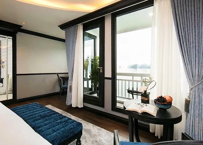Lotus Elegance Cruise  5*