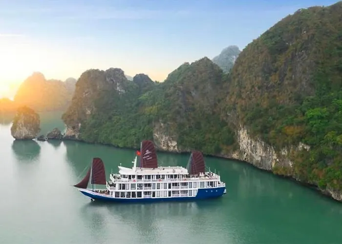 Lotus Elegance Cruise Hạ Long